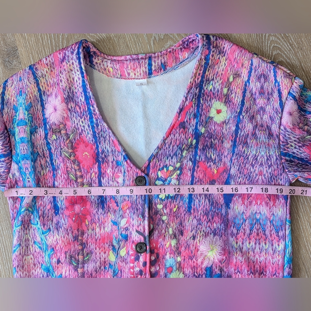 Women's Floral Abstract‎ Button Up Cardigan - Picture 10 of 11